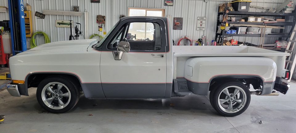 Indy 500 Truck — the finished C10 stepside in white over silver